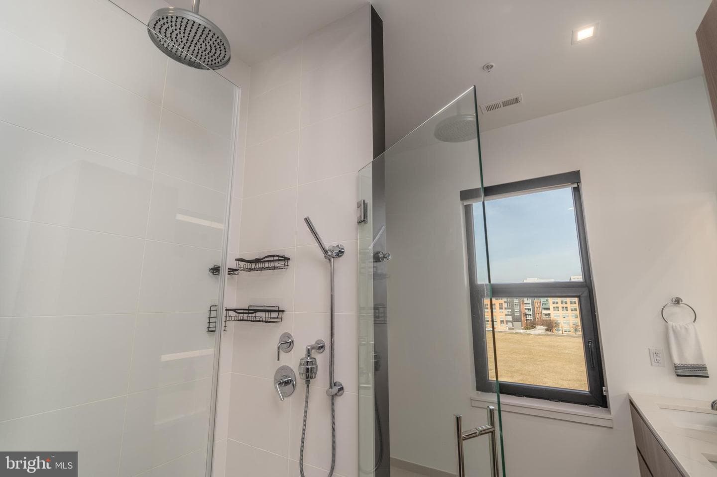 737 Swann Avenue #502 photo 15