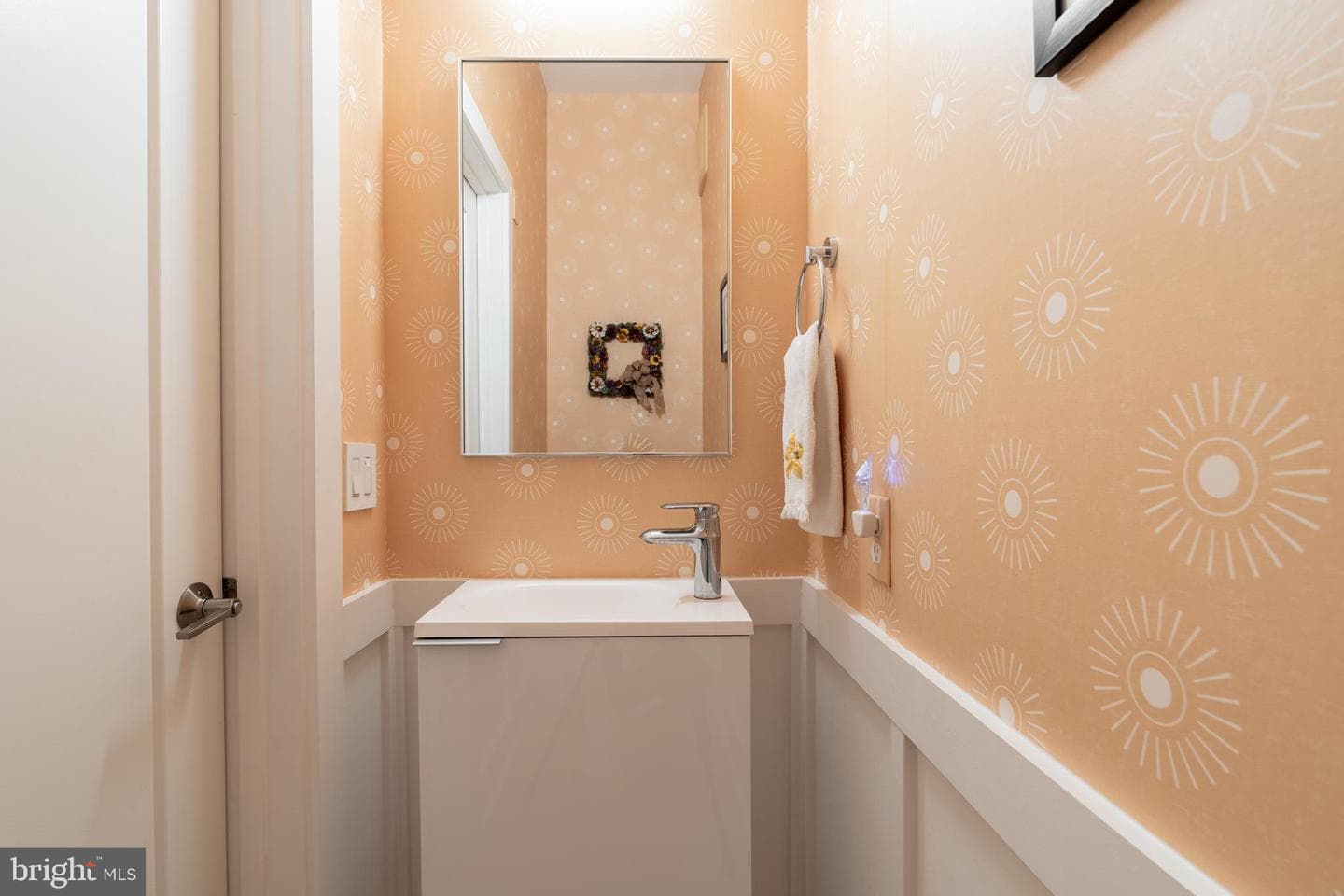 737 Swann Avenue #502 photo 23