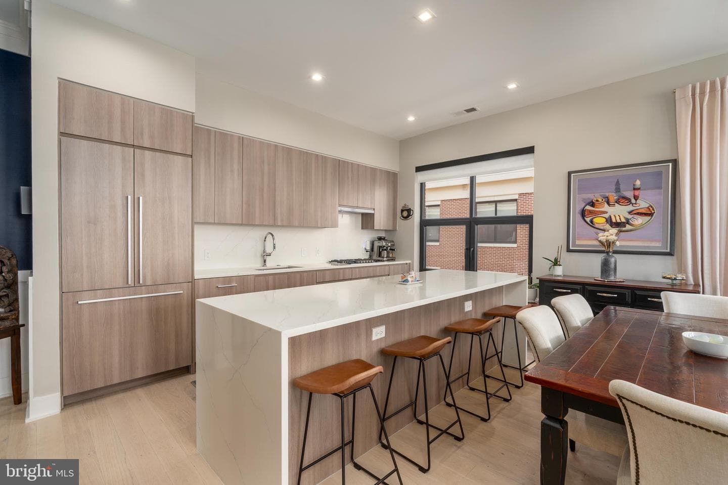 737 Swann Avenue #502 photo 4