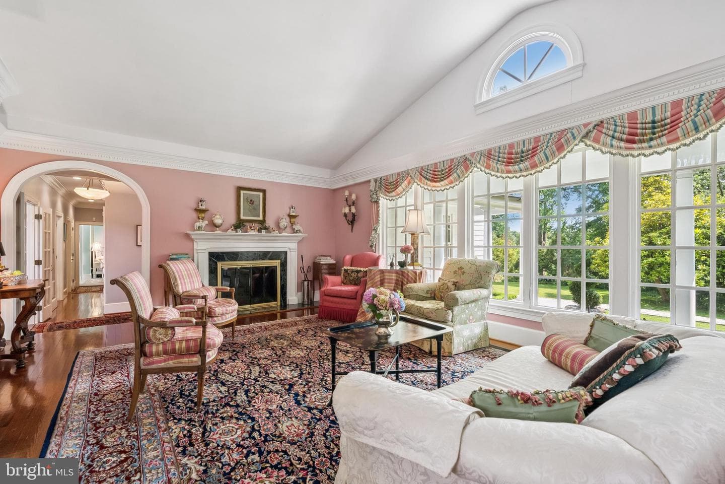 320 1/2 Mansion Drive photo 14