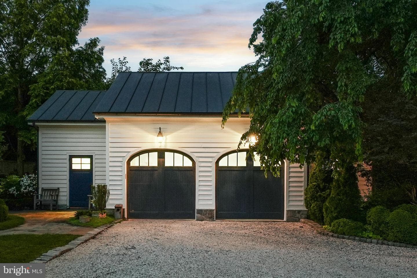 320 1/2 Mansion Drive photo 48