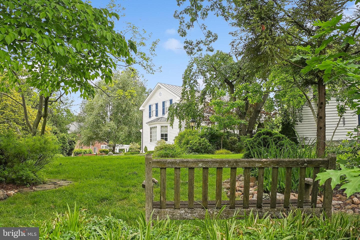 320 1/2 Mansion Drive photo 5