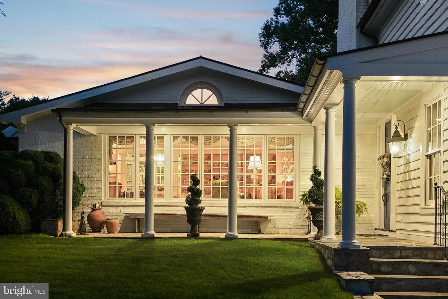 320 1/2 Mansion Drive photo 6