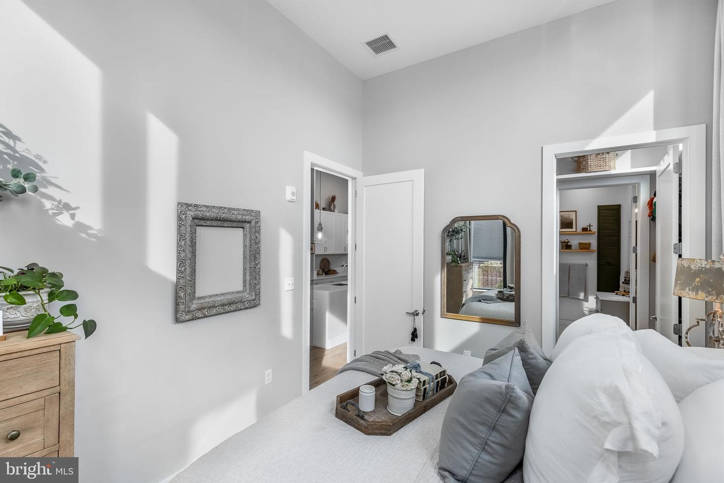 801 N Fairfax Street #142 photo 17