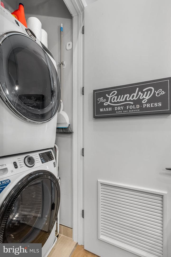 801 N Fairfax Street #142 photo 25