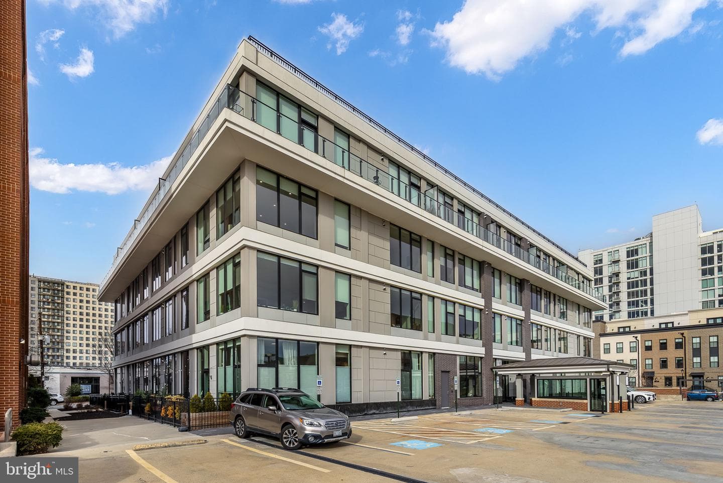 801 N Fairfax Street #142 photo 26