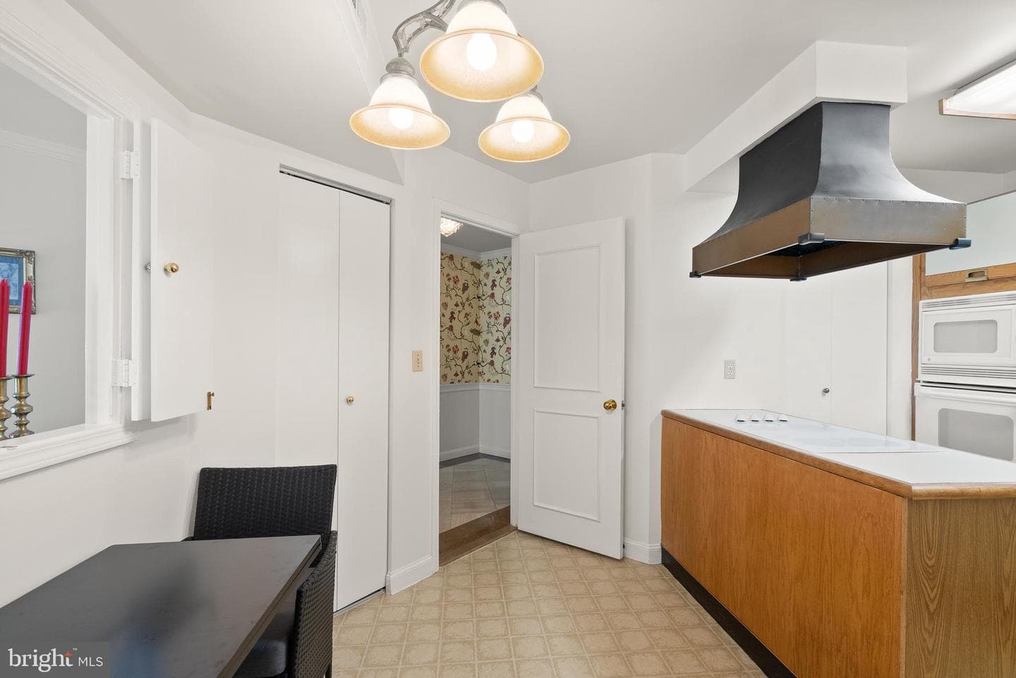 1250 S Washington Street #215 photo 21