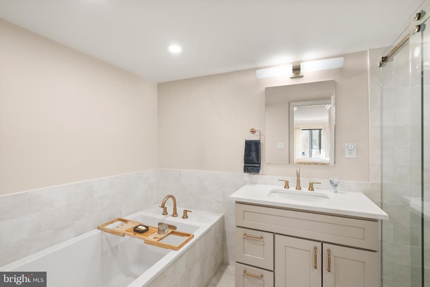 1250 S Washington Street #215 photo 28