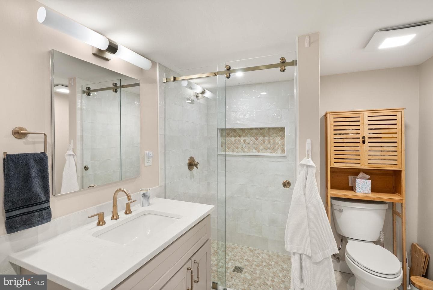 1250 S Washington Street #215 photo 29