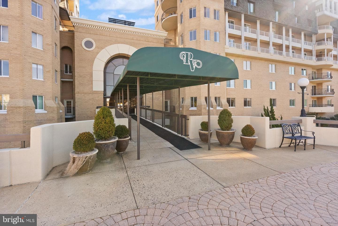 1250 S Washington Street #215 photo 3