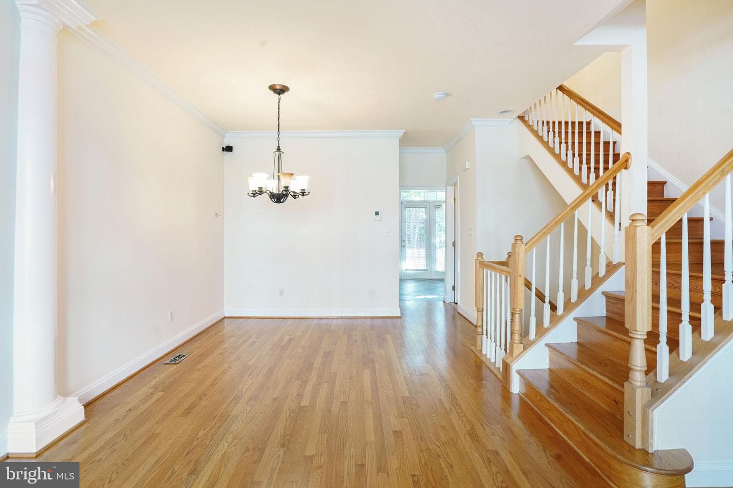 811 Water Place photo 5