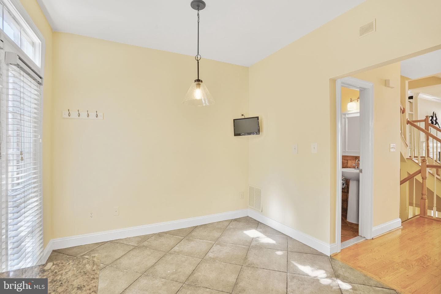 811 Water Place photo 8