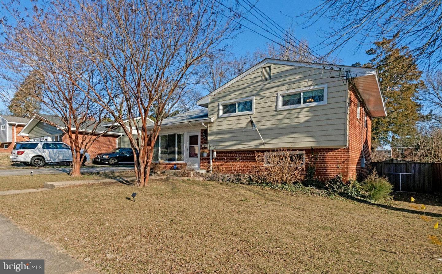 98 S Iris Street S photo 28