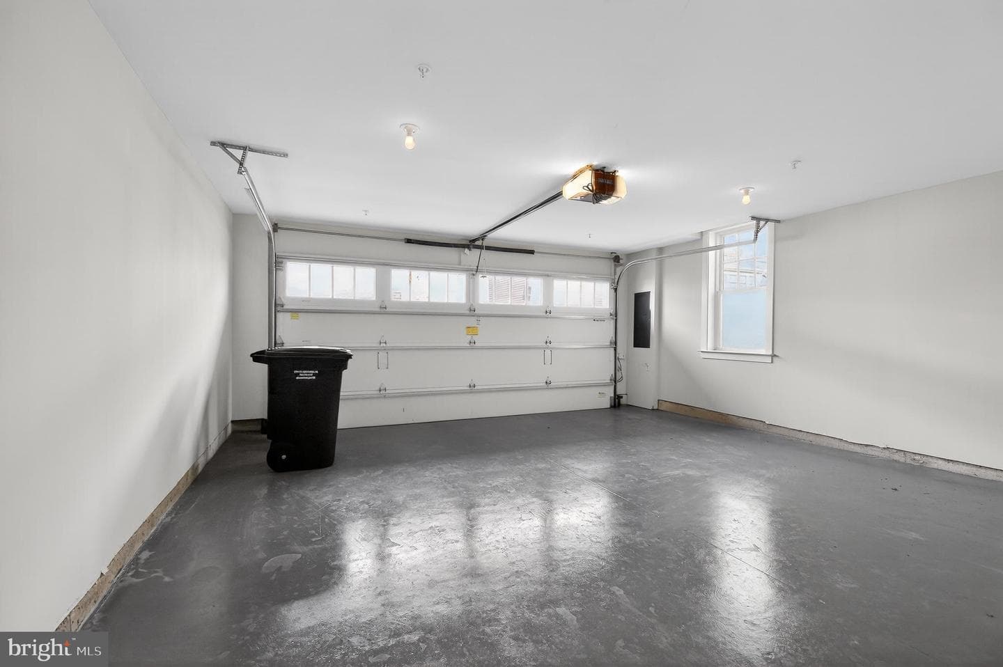 716 Diamond Avenue photo 33