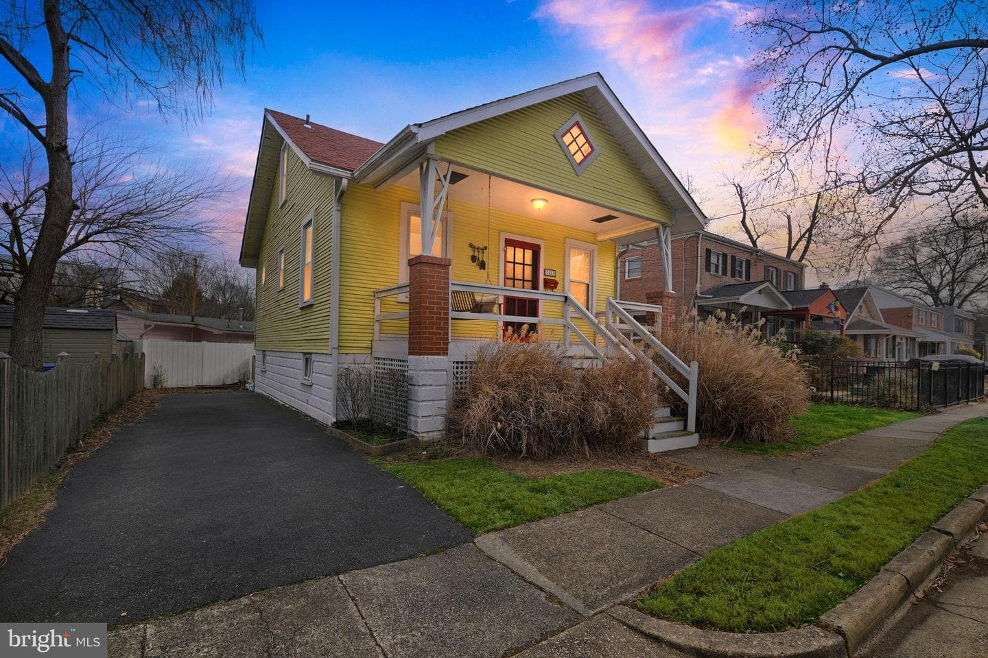 2403 Burke Avenue photo 2