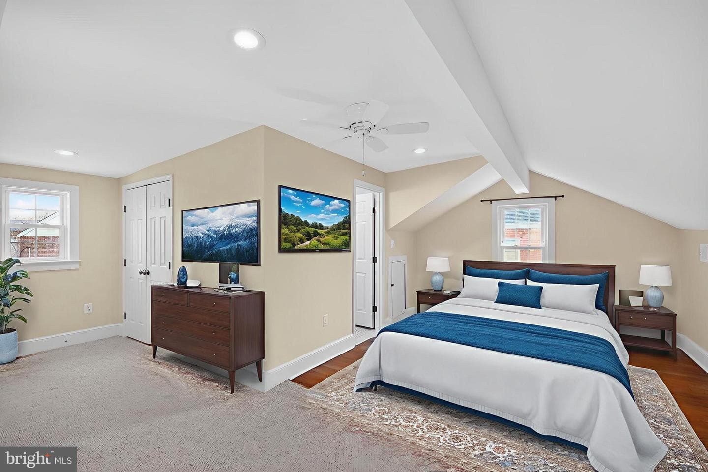 2403 Burke Avenue photo 32
