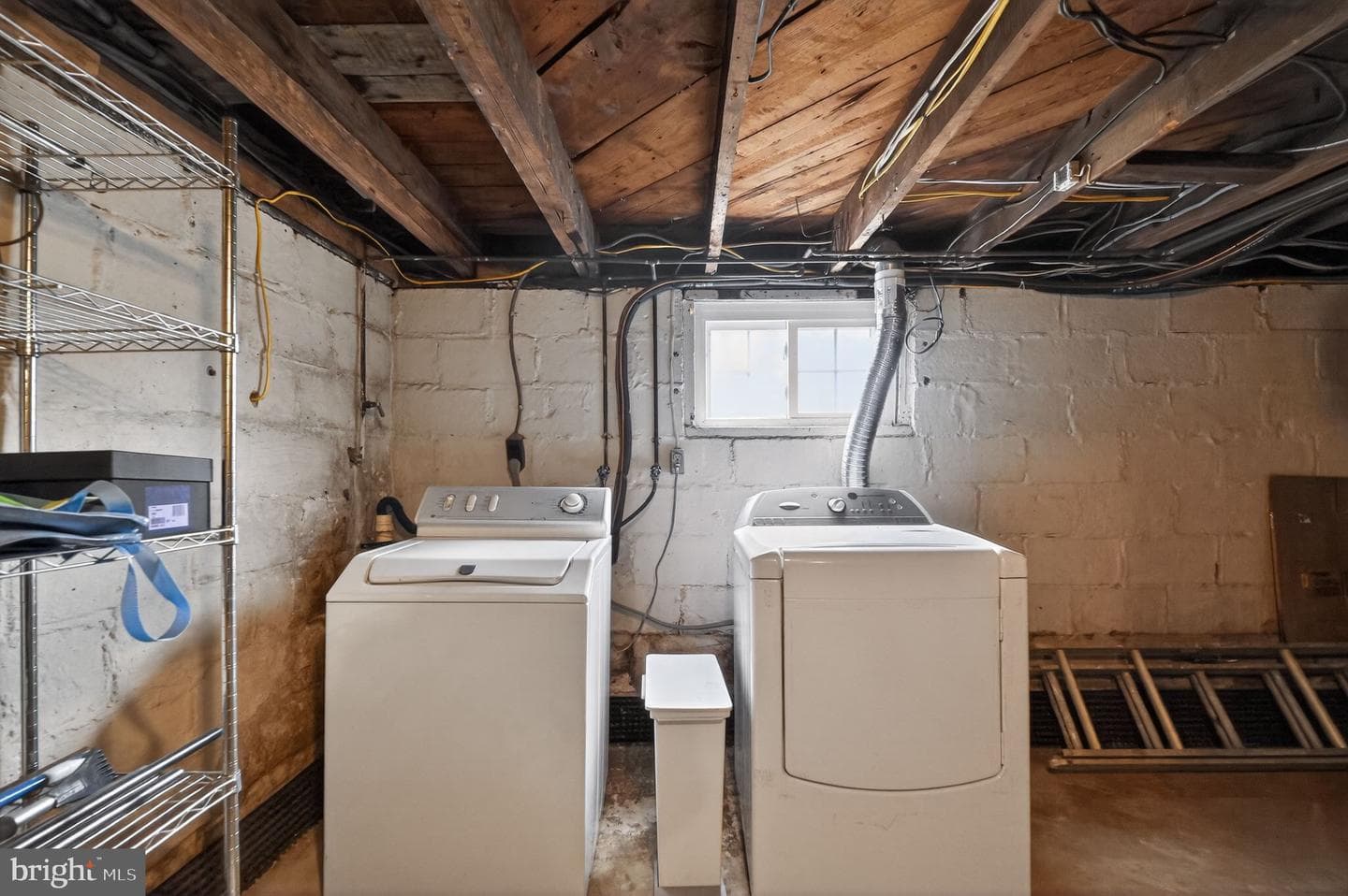 2403 Burke Avenue photo 39