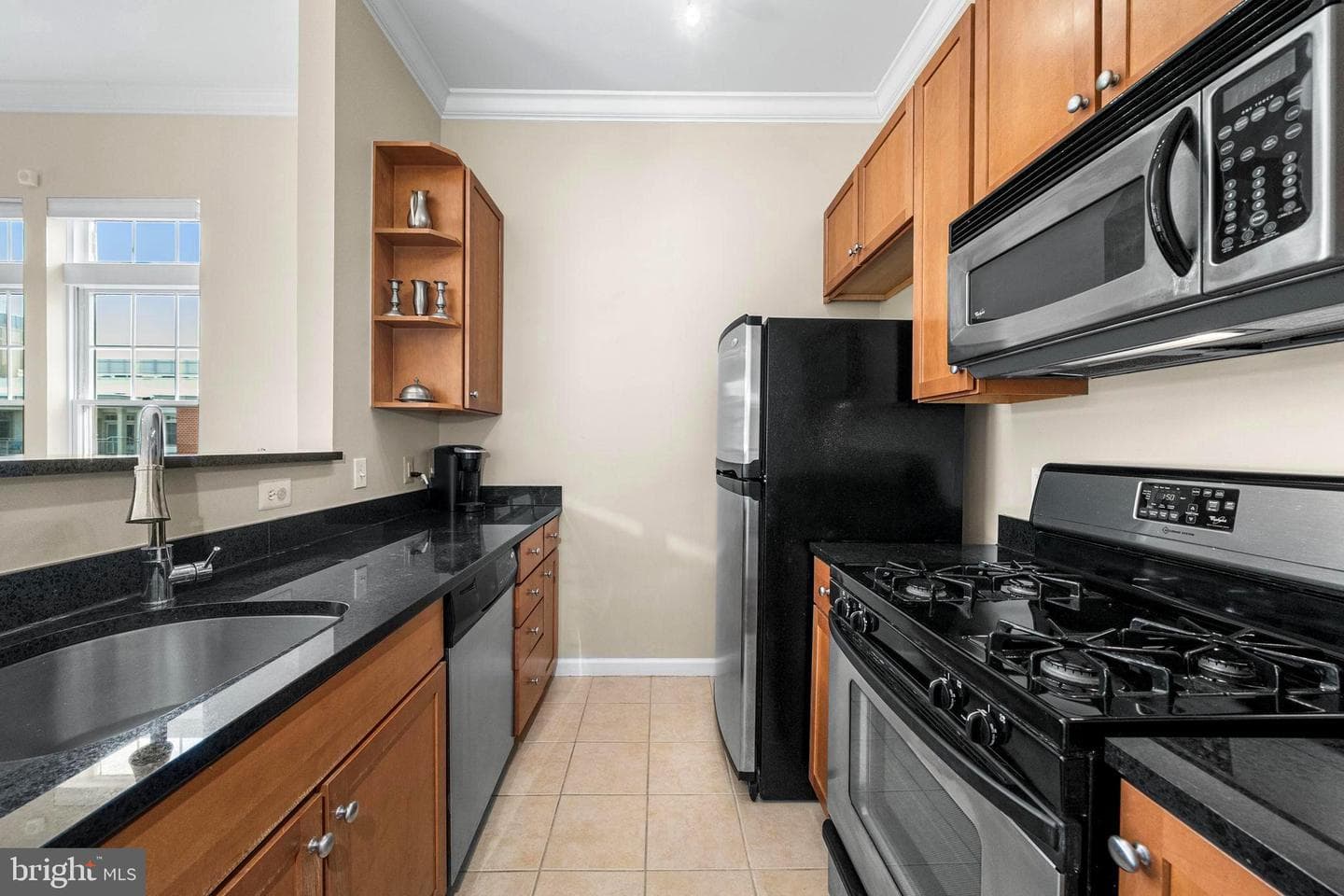 309 Holland Lane #330 photo 4