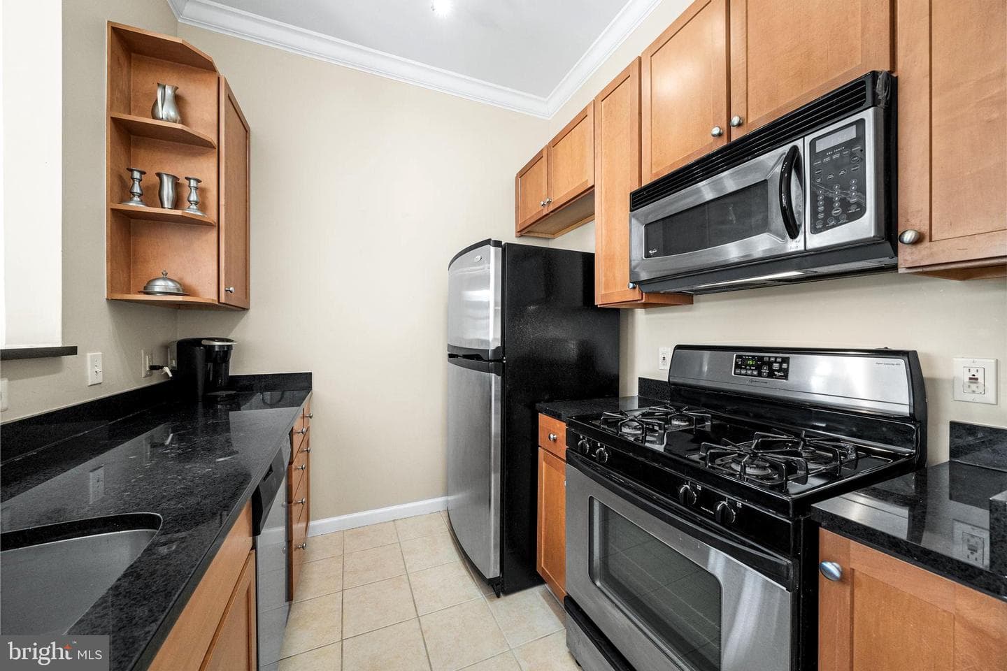 309 Holland Lane #330 photo 5
