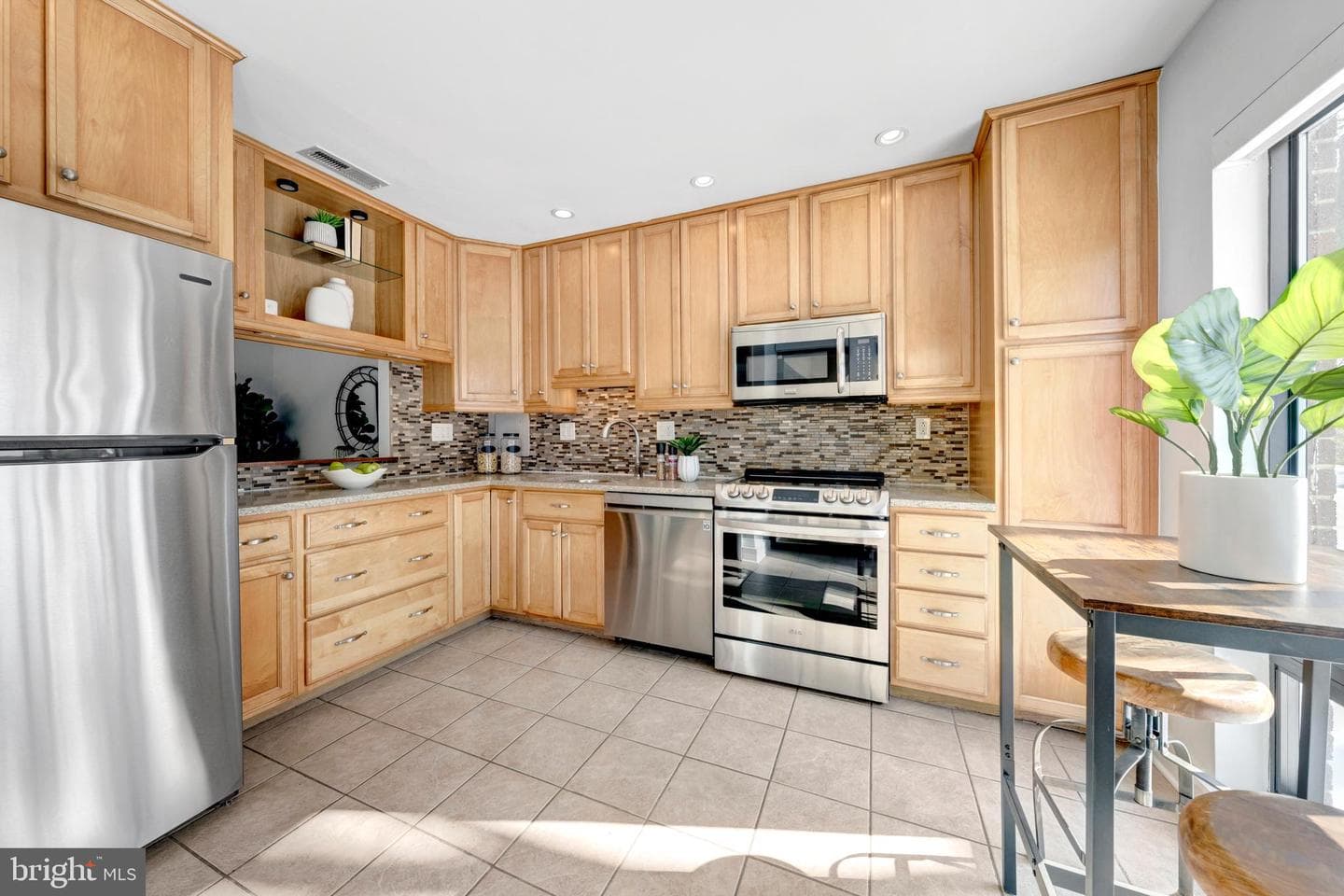 110 Roberts Lane #100 photo 18