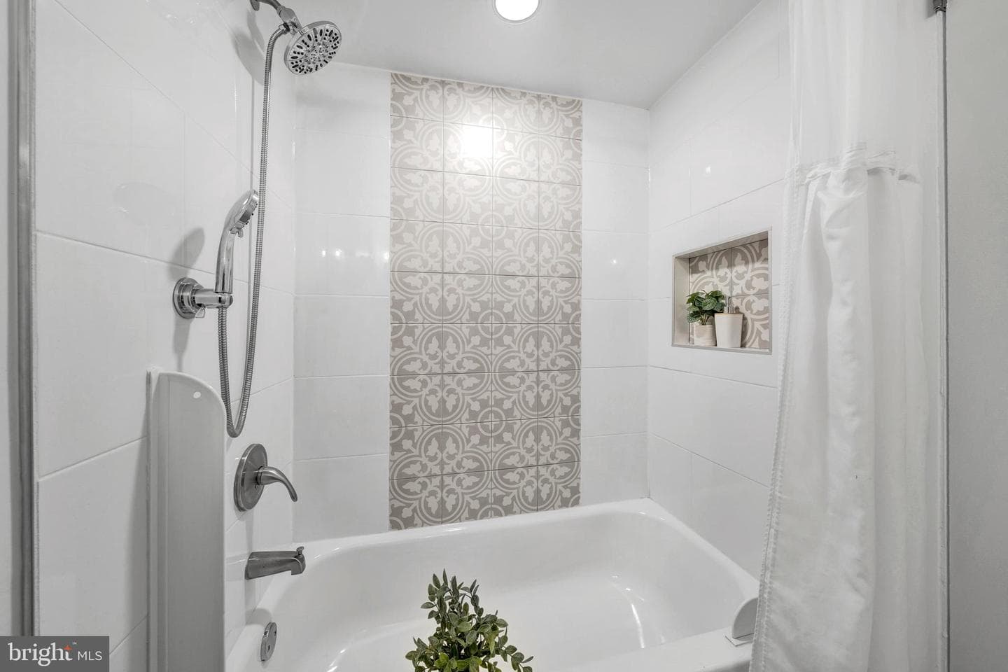 110 Roberts Lane #100 photo 24