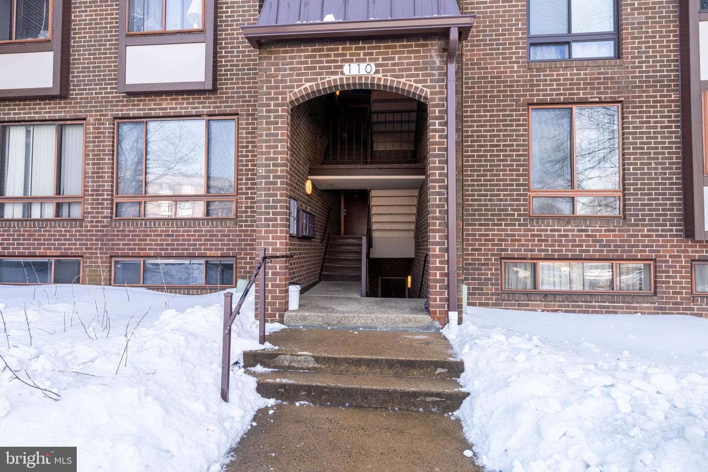 110 Roberts Lane #100 photo 32