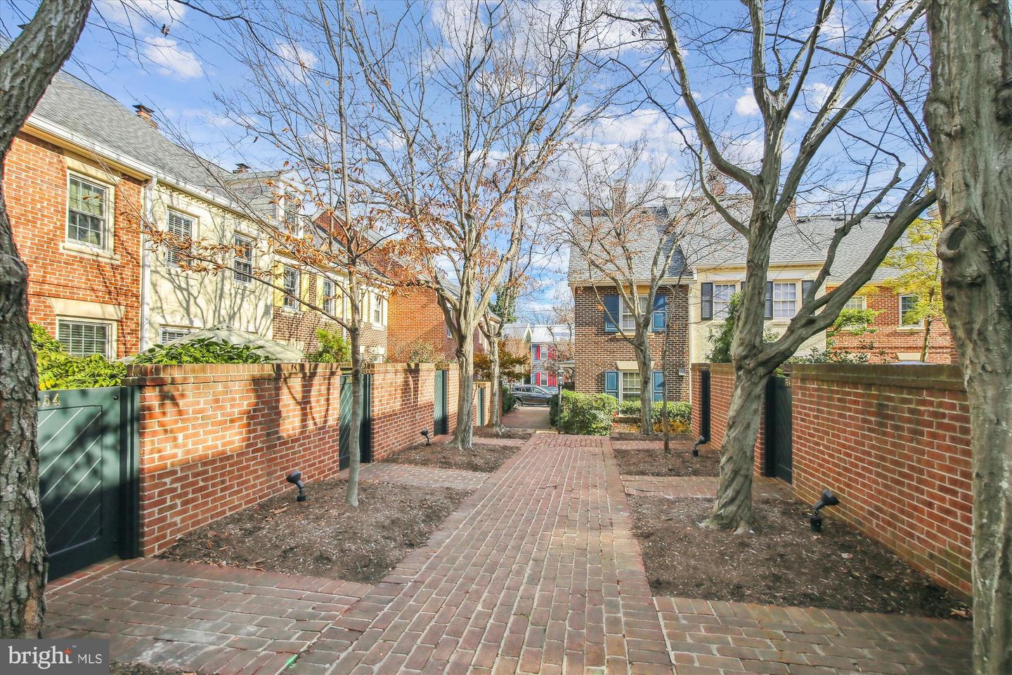 316 N Saint Asaph Street photo 29