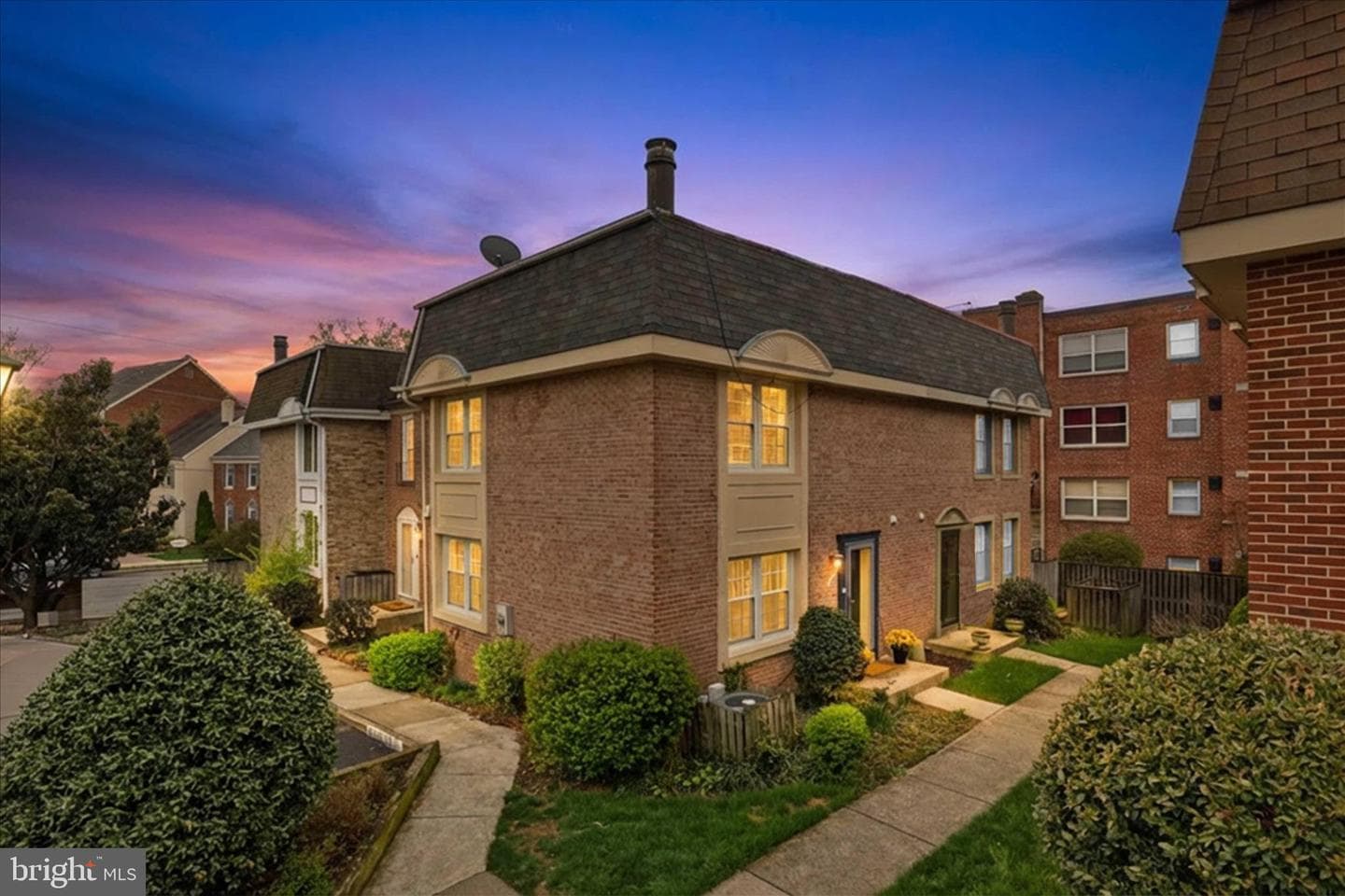 1306 Chetworth Ct
