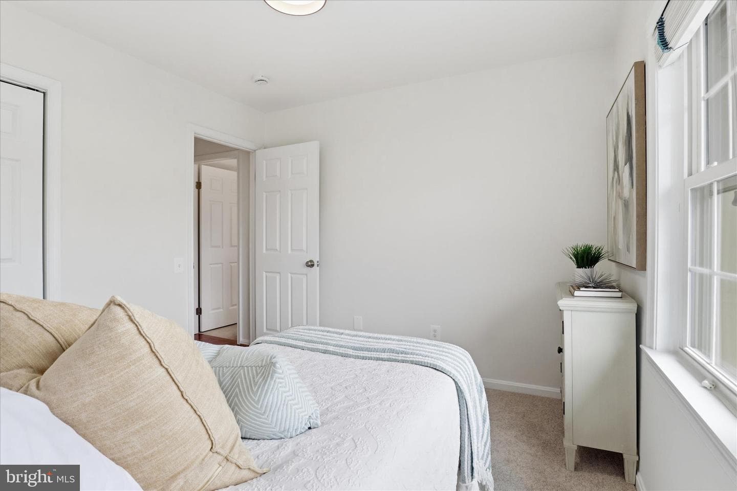 1306 Chetworth Court photo 22