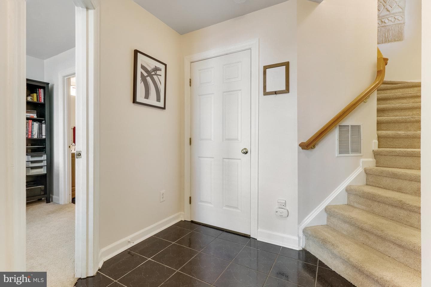 5826 Pearson Lane photo 3