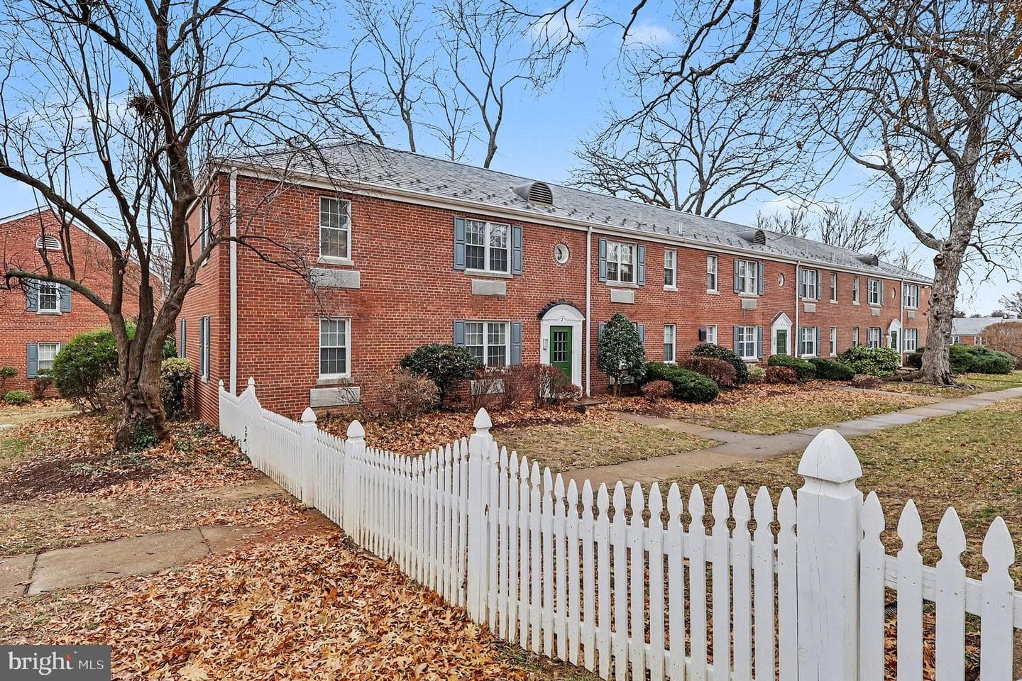 2 Auburn Court #b photo 3