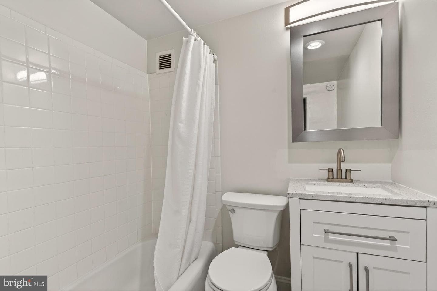 801 N Pitt Street N #618 photo 10