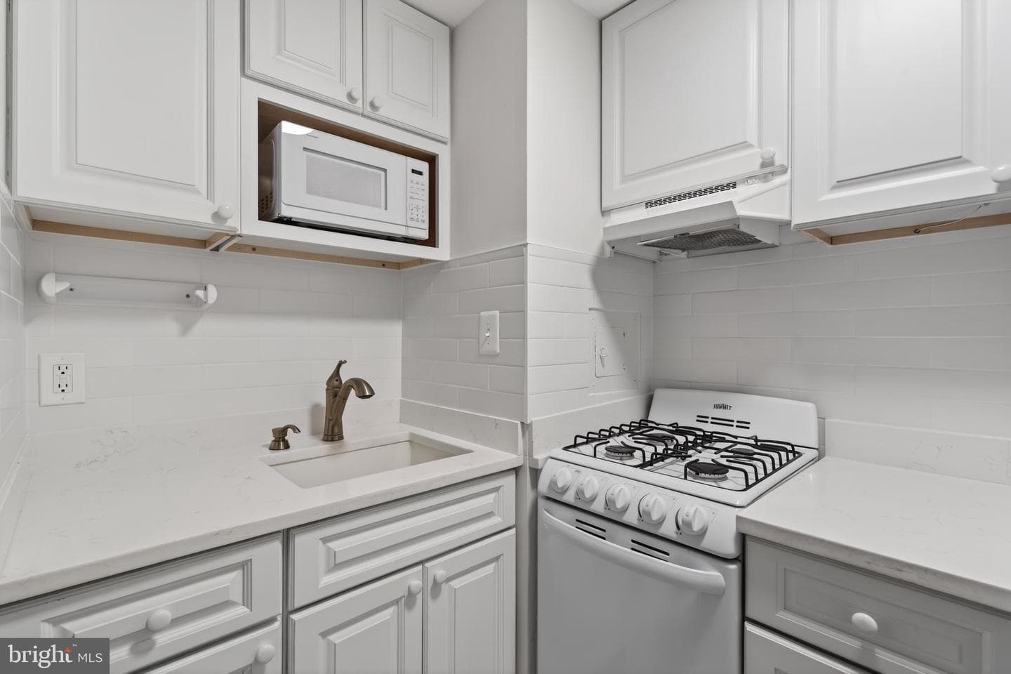801 N Pitt Street N #618 photo 8