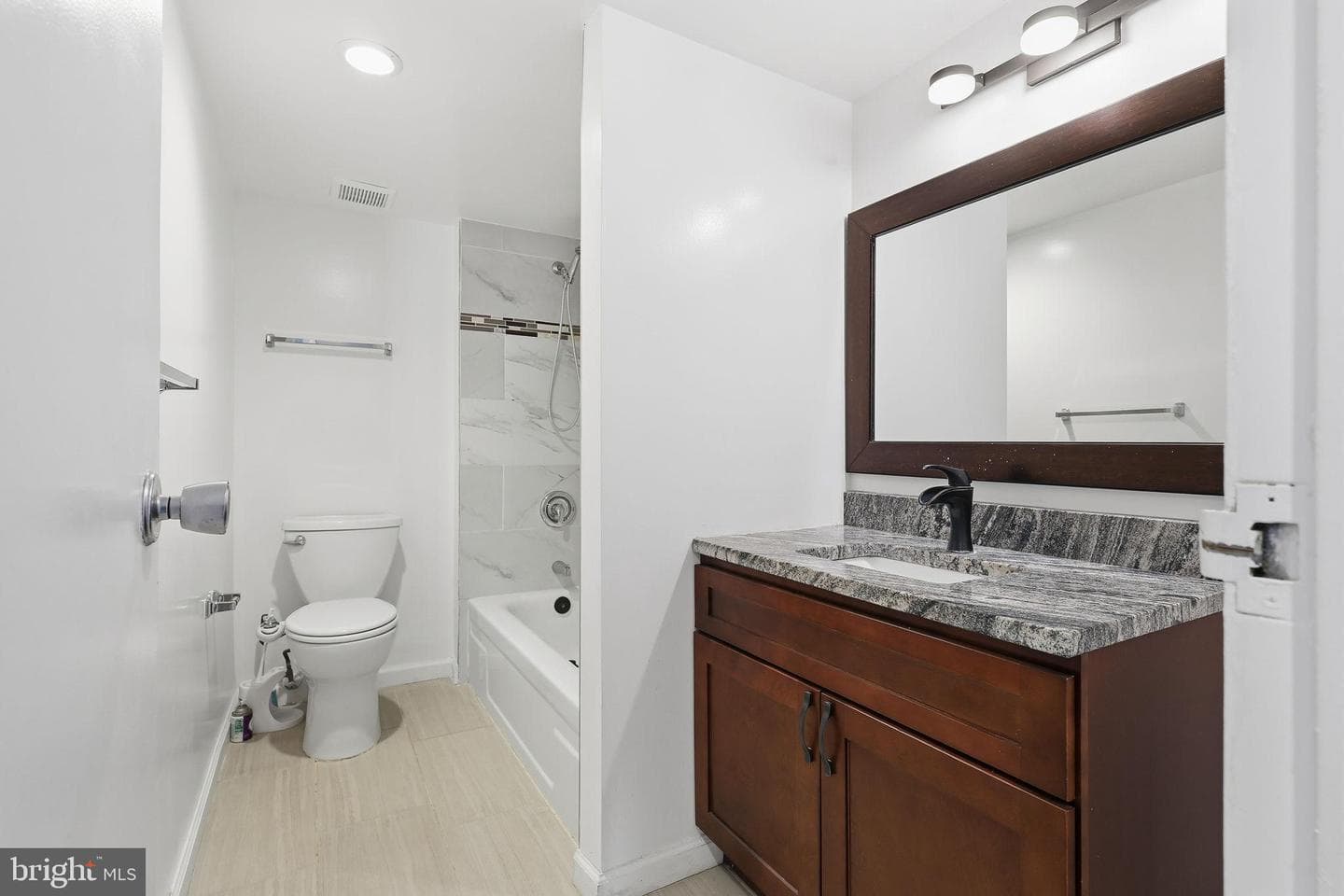 6300 Stevenson Avenue #312 photo 23