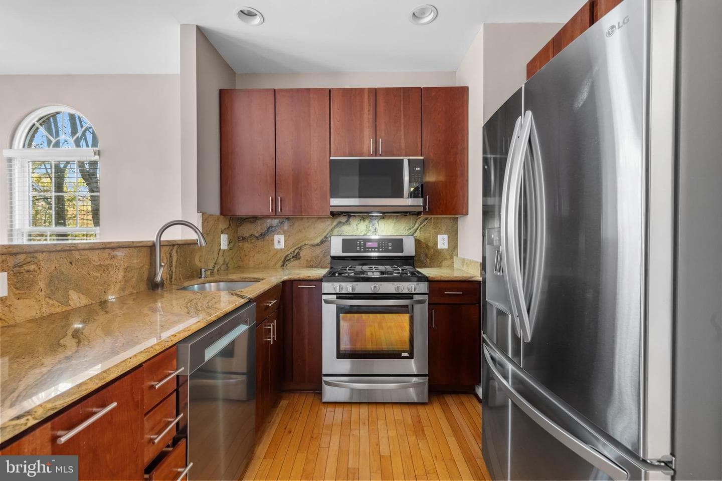5051 Kilburn Street photo 14