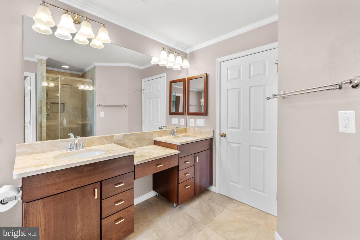 5051 Kilburn Street photo 29