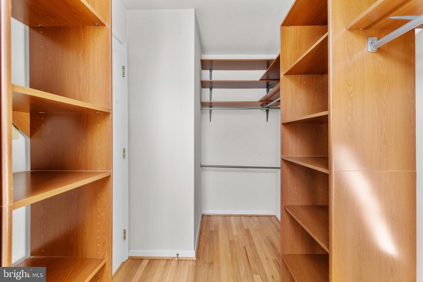 5051 Kilburn Street photo 36