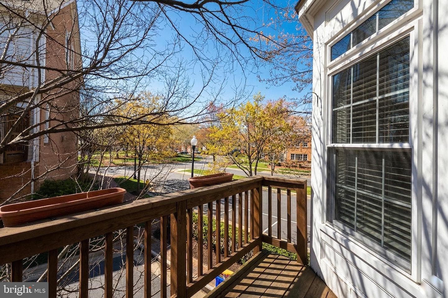 5051 Kilburn Street photo 48