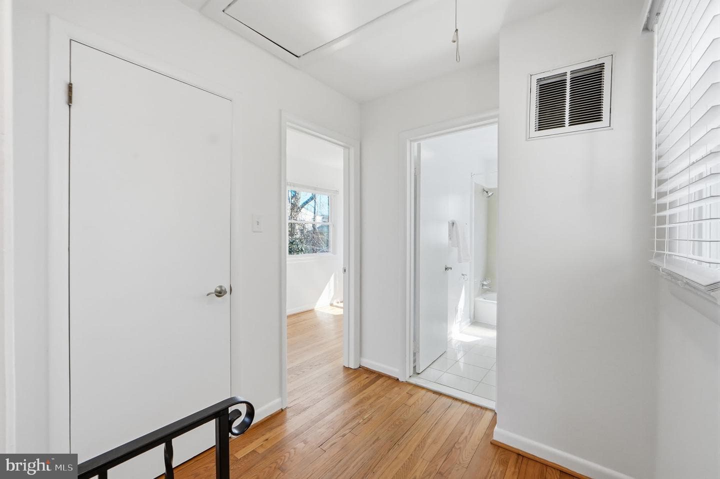 331 Laverne Avenue photo 14