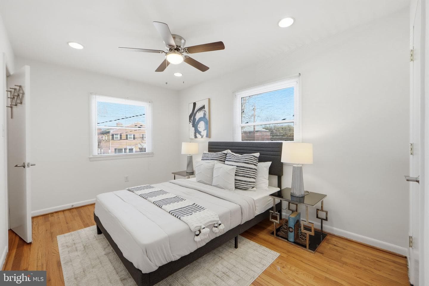 331 Laverne Avenue photo 15