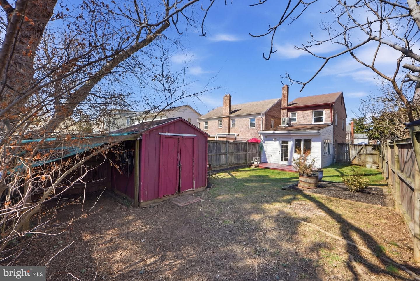 331 Laverne Avenue photo 27
