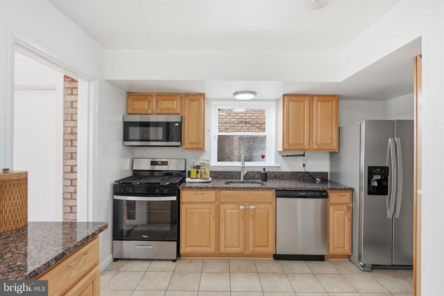 331 Laverne Avenue photo 7