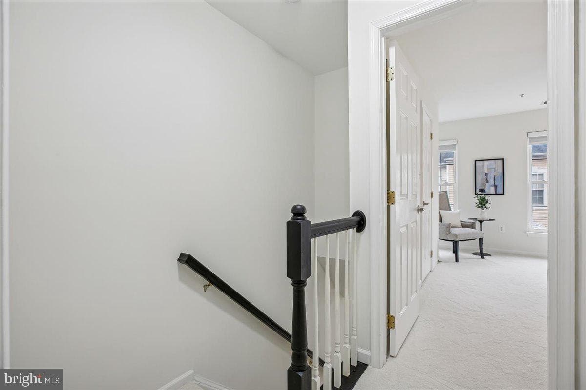 5850 Cowling Court photo 27