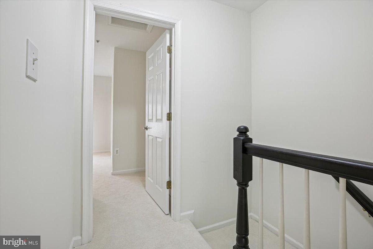 5850 Cowling Court photo 35