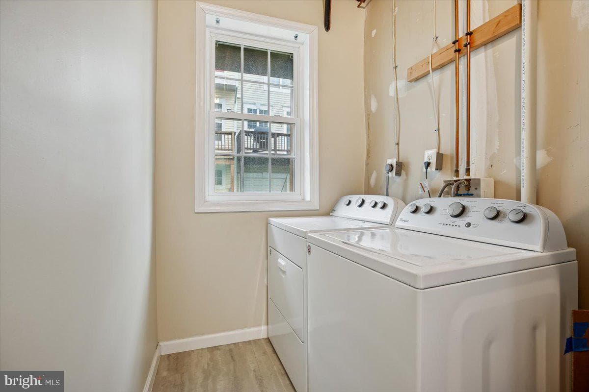 5850 Cowling Court photo 40