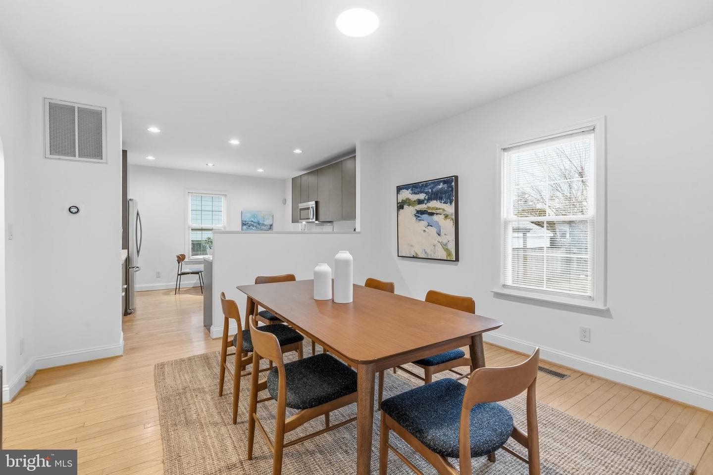 320 Laverne Avenue photo 18