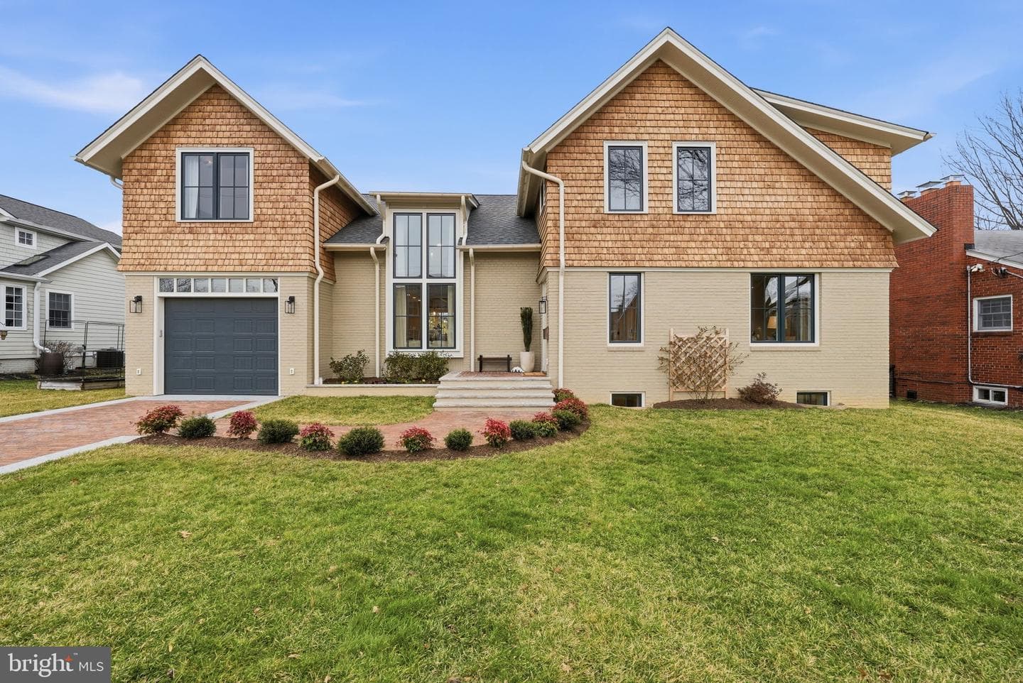 605 Hilltop Terrace photo 4