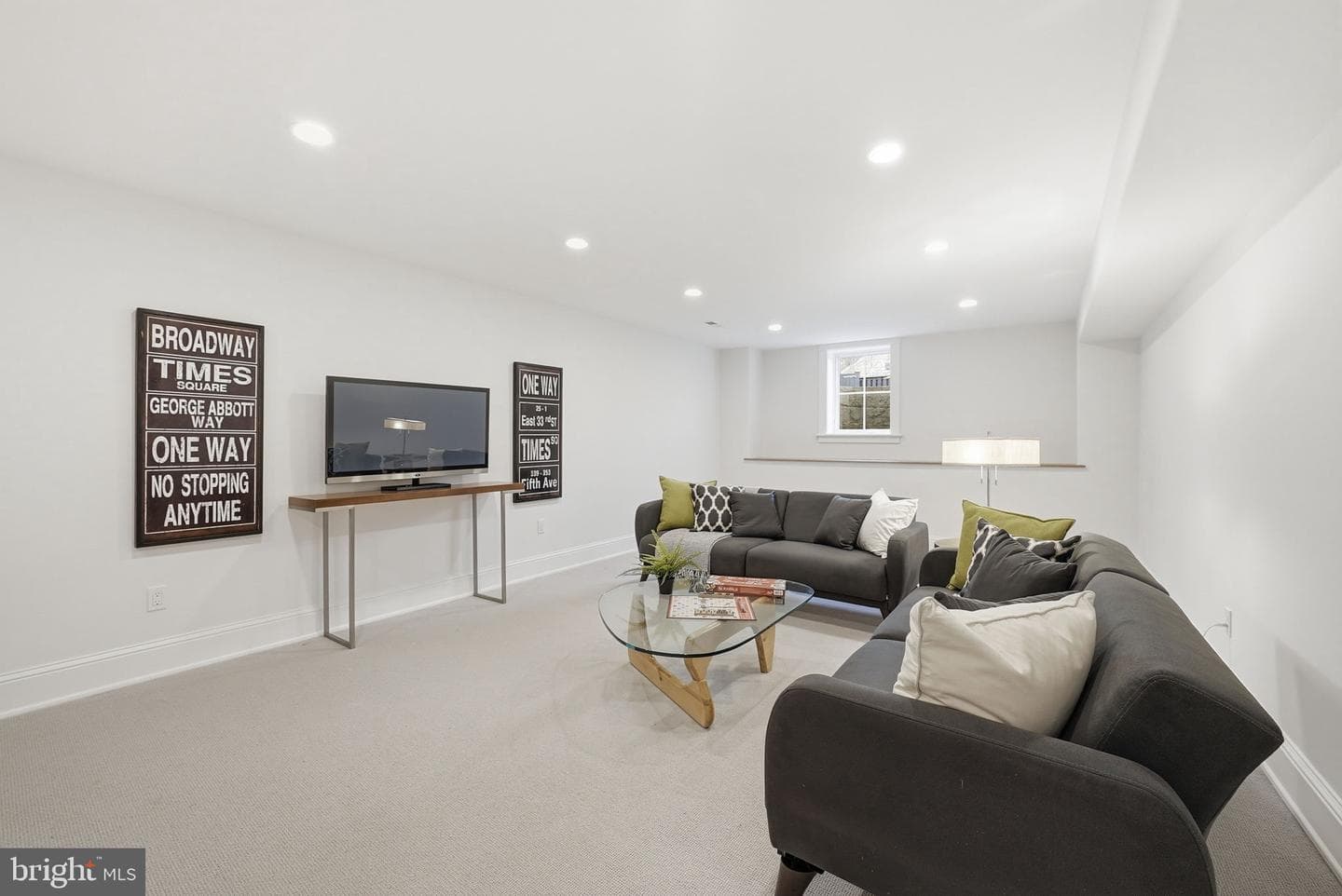 605 Hilltop Terrace photo 47