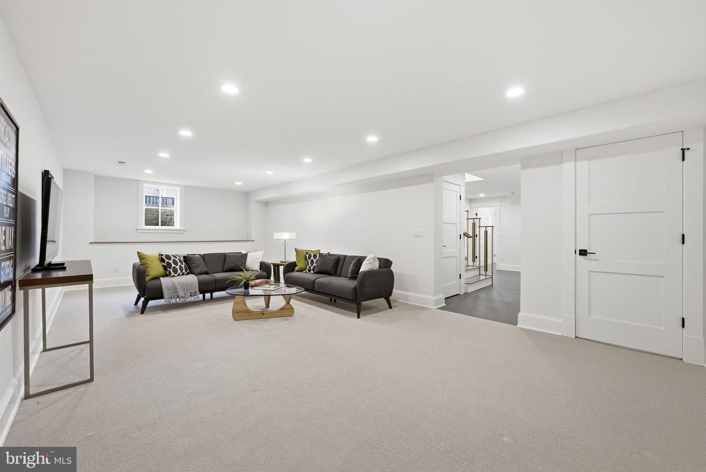 605 Hilltop Terrace photo 48