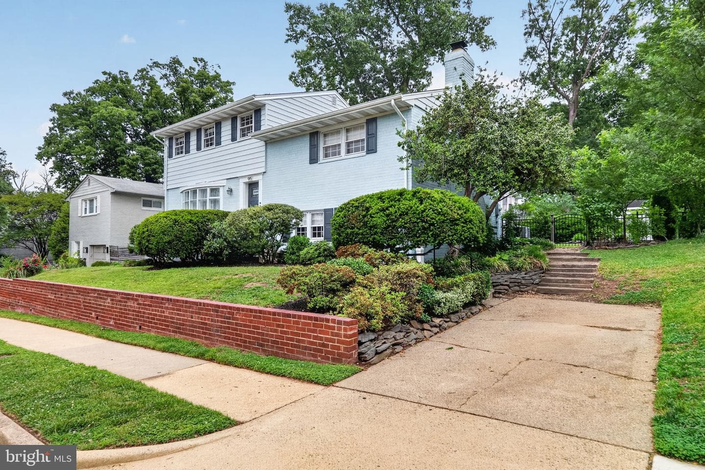 915 N Overlook Drive photo 4